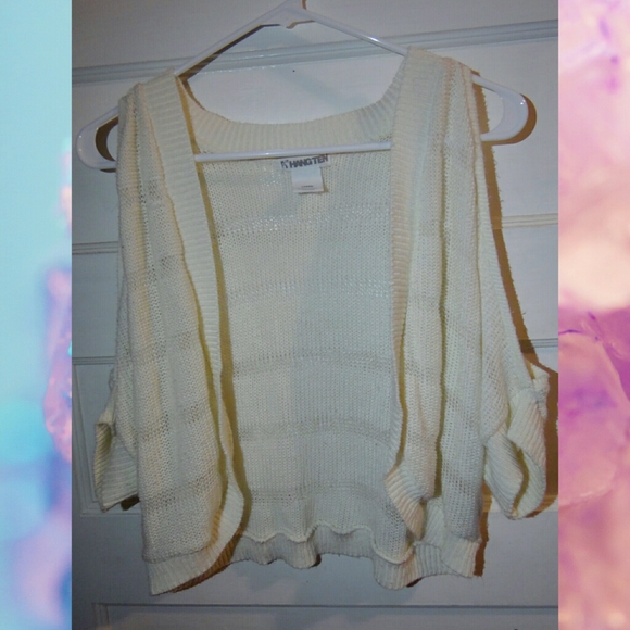 Cold Shoulder Knit Spring Sweater - Picture 1 of 1